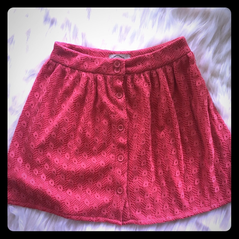 Dejavu lacy skirt size small